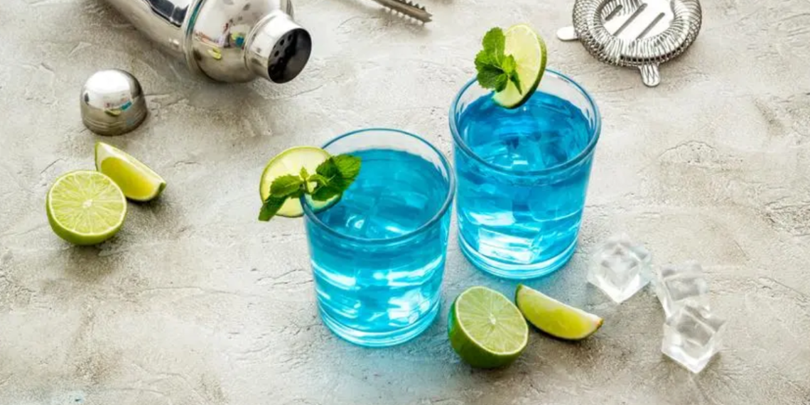 Blue Lagoon kokteilis