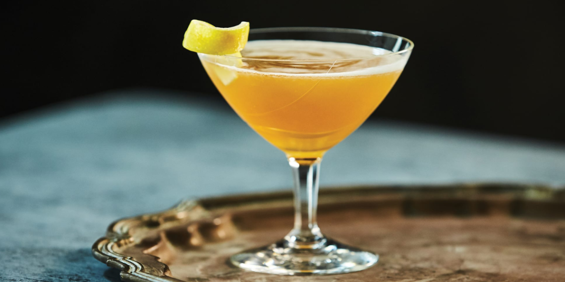 Champs-Élysées kokteilis