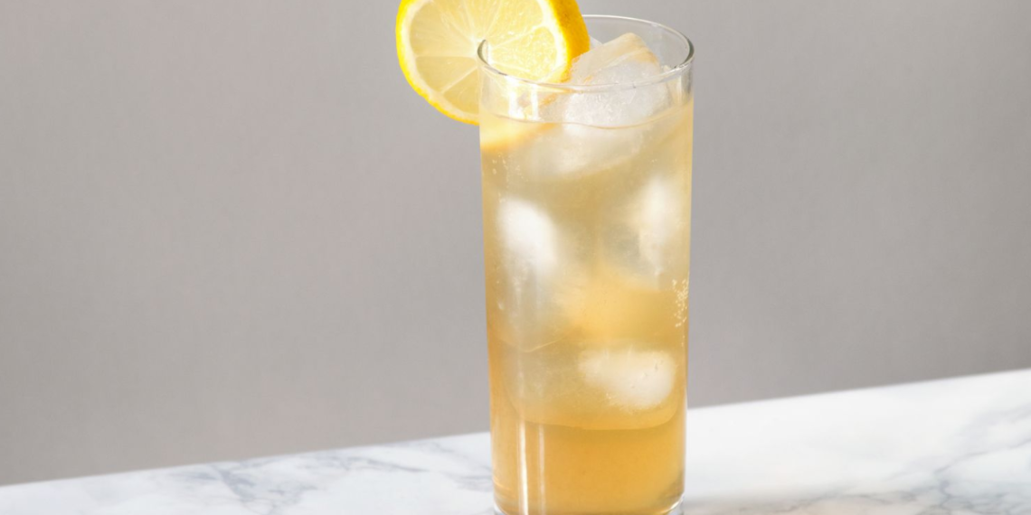 Tequila Collins kokteilis