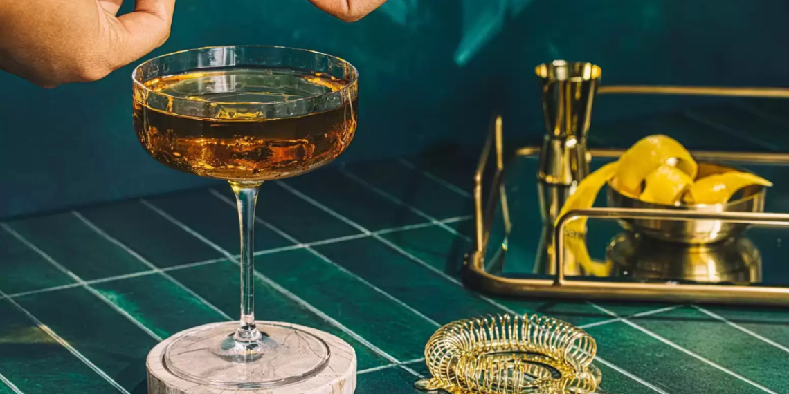 Vesper Martini (naudojant viskį) kokteilis